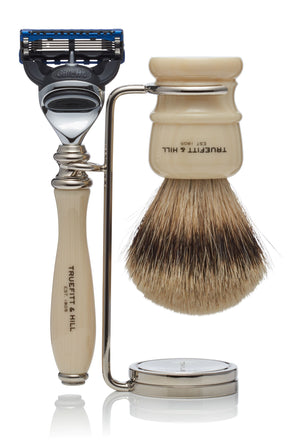 Wellington Collection - Shaving Brush & Mach III or Fusion Razor Set